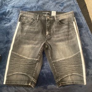 Mens Fashion Nova men’s shorts. 34 waist